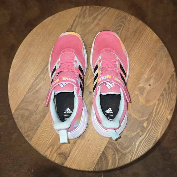 adidas Fortarun x Disney Minnie Mouse Pink Youth Sneakers – Size 5 (Like New) - Picture 5 of 7